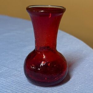 BLENKO MINI CRACKLE GLASS VASE CM-8 IN RUBY 3 7/8” tall cadmium glow